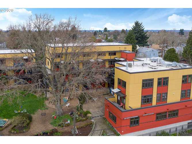 2525 N Killingsworth St #310 Portland, OR 97217
