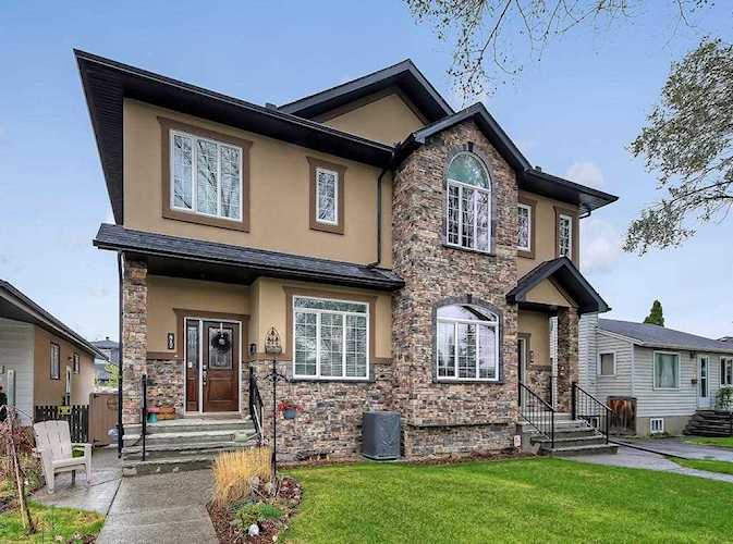 417 35 Avenue NW Calgary, AB T2K 0C2