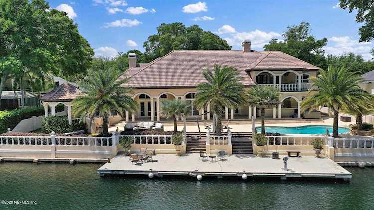 683 Hawks Trace Dr Jacksonville, FL 32225