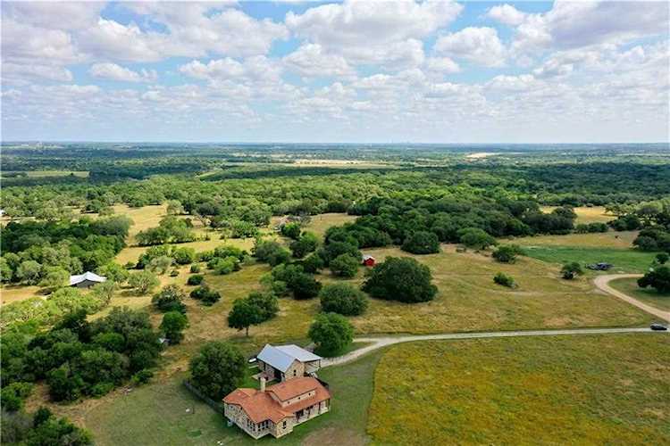 145 Conejos Run Buda, TX 78610