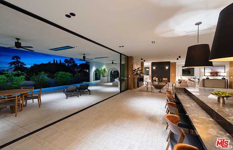 2100 N Vine Los Angeles, CA 90068