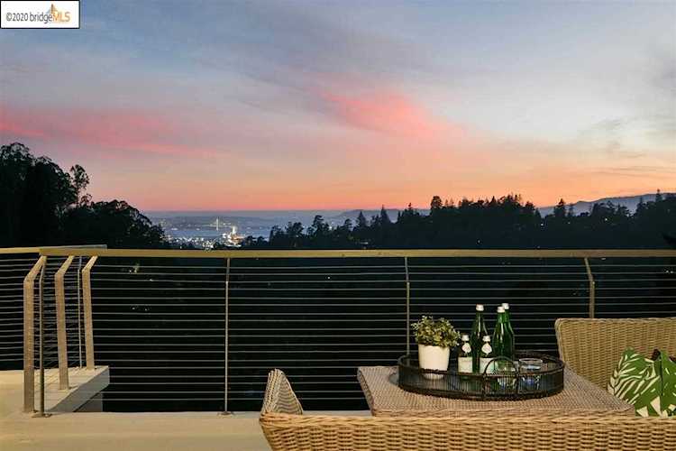 6585 Oakwood Drive Oakland, CA 94611