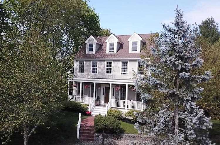 14 Westport Ln Marblehead, MA 01945