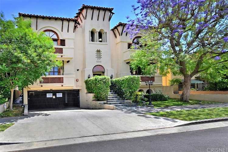 4360 Ventura Canyon Avenue #12 Sherman Oaks, CA 91423