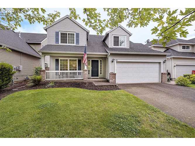 978 NE Simmental St Hillsboro, OR 97124