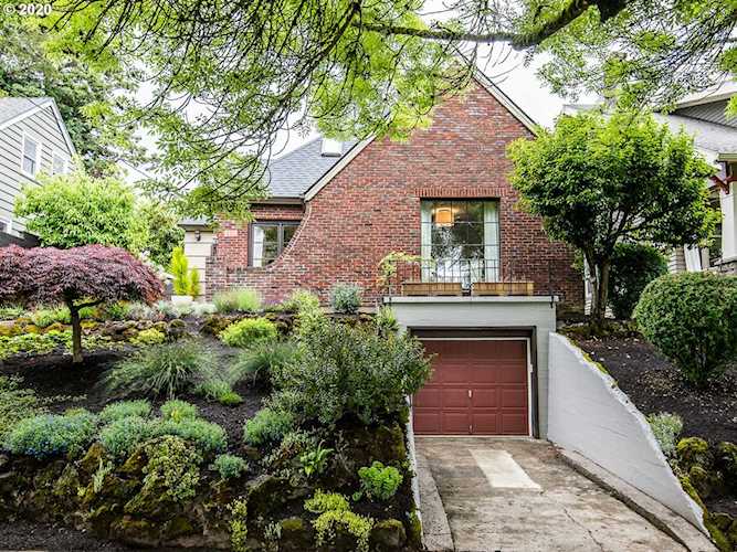3935 NE Flanders St Portland, OR 97232