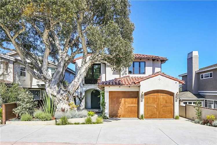 1720 Walnut Avenue Manhattan Beach, CA 90266