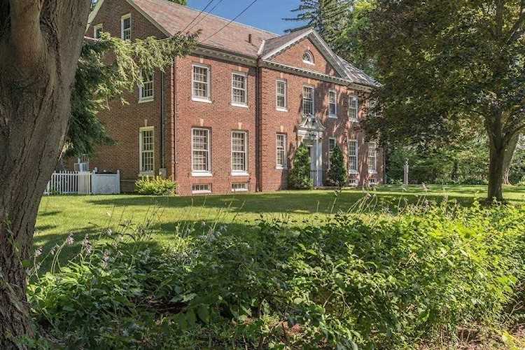 137 Lowell Street Andover, MA 01810