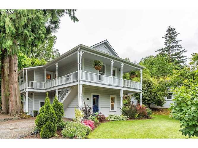 885 Mcvey Ave Lake Oswego, OR 97034