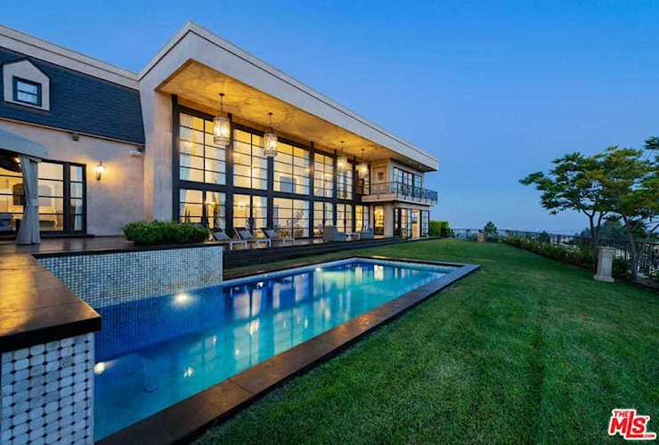 2135 Hercules Drive Los Angeles, CA 90046