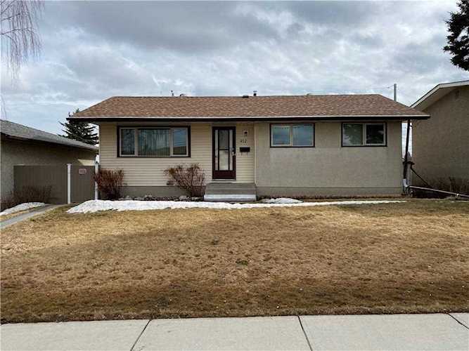 911 Raynard Crescent SE Calgary, AB T2A 1X8