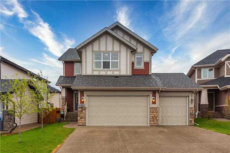 147 Stonemere Green Chestermere, AB T1X 0S2
