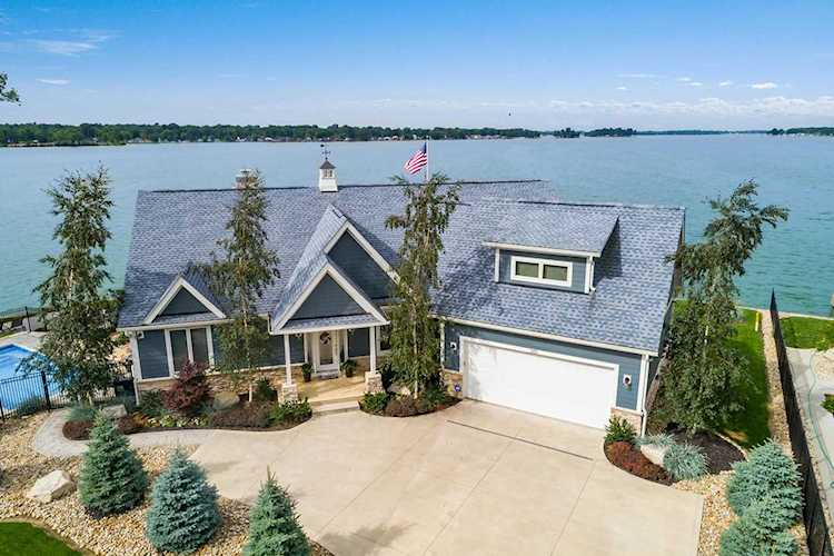 251 Lakeview Drive Buckeye Lake, OH 43008