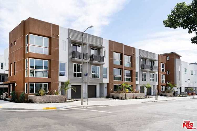 1138 W Alma Lane Los Angeles, CA 90038