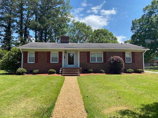 200 E Liberty Street Williamston, NC 27892