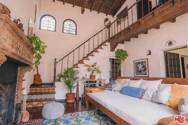 1846 Grace Avenue Los Angeles, CA 90028