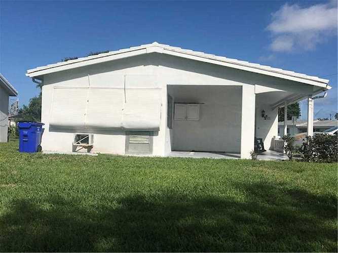4250 NW 1st Ter Deerfield Beach, FL 33064 | MLS F10230675 Photo 1