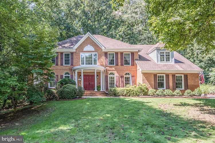 11816 Decour Ct Fairfax, VA 22030