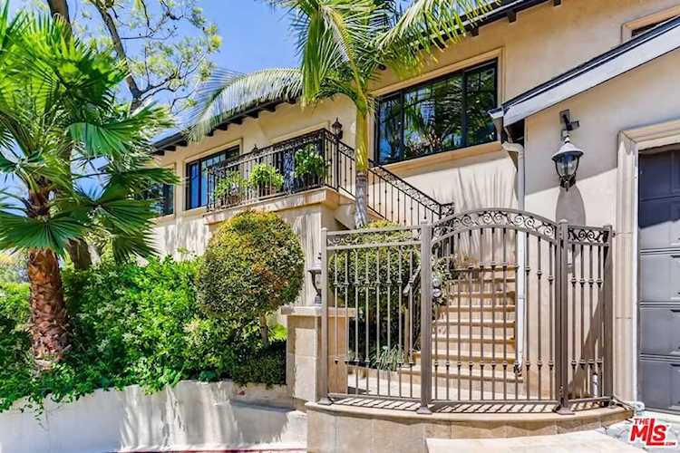 9401 Cherokee Lane Lane Beverly Hills, CA 90210