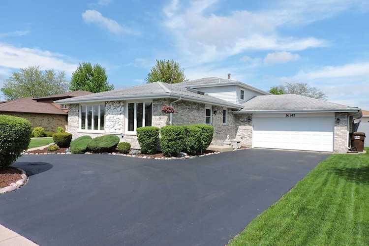 16143 Apple Ln Tinley Park, IL 60487