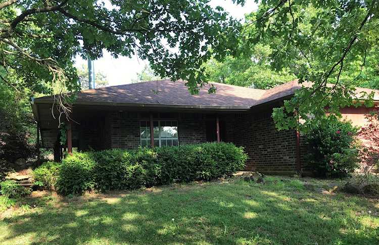 1733 Pollard Cemetery Rd Dover, AR 72837