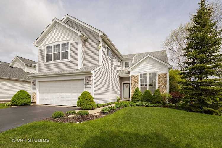 444 E Stratford Ln Round Lake Beach, IL 60073