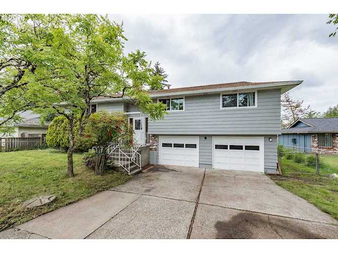 992 S End Rd Oregon City, OR 97045
