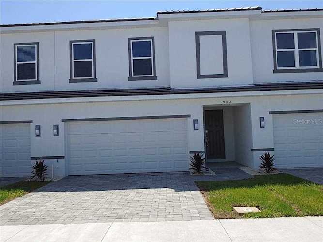 942 Centaury Dr Poinciana, FL 34759
