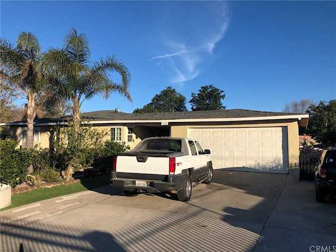 1558 W Summit Avenue Rialto, CA 92377 | MLS CV20015556 Photo 1