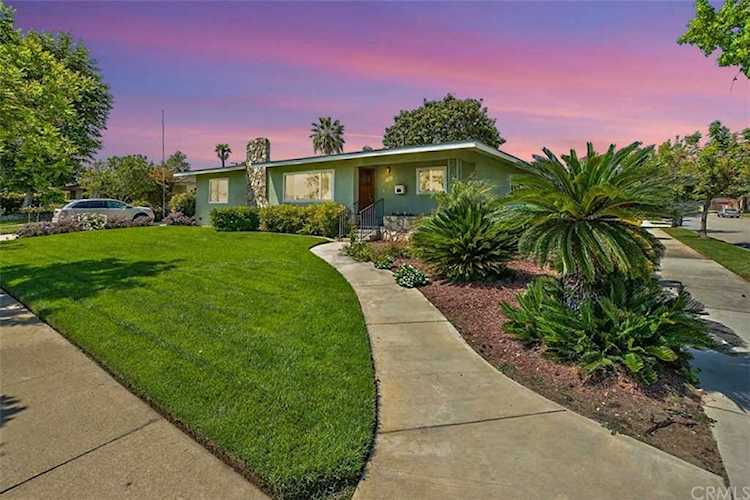 1042 W Bonnie Brae Court Ontario, CA 91762