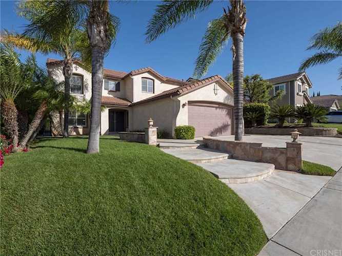 30074 Penrose Lane Castaic, CA 91384