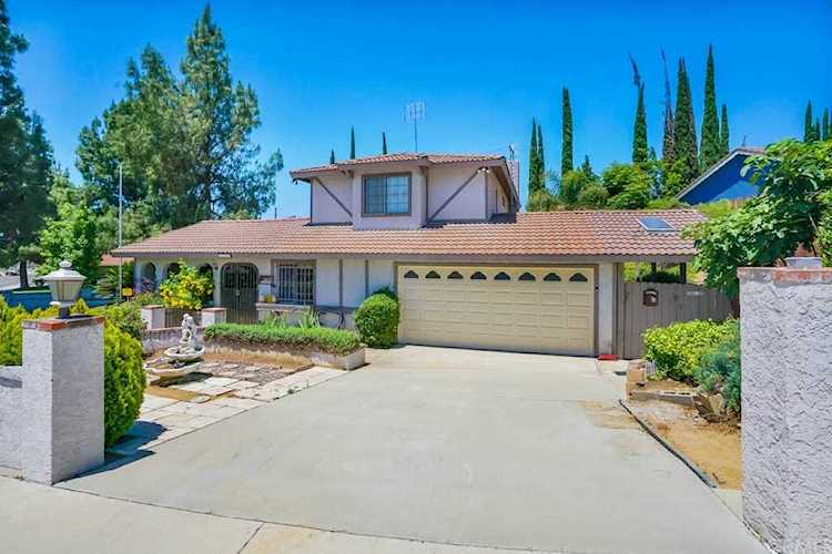 3347 Highcliff Road Riverside, CA 92506