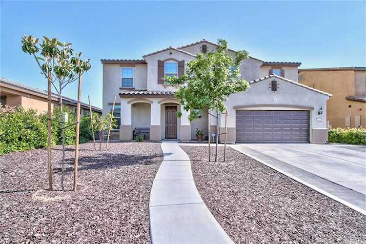 1127 Fortuna Street Perris, CA 92571