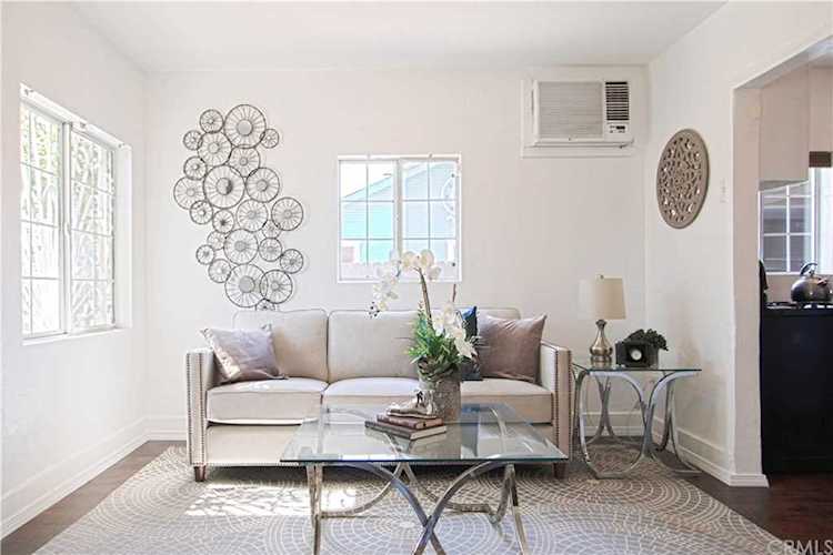1489 Dawson Avenue Long Beach, CA 90804
