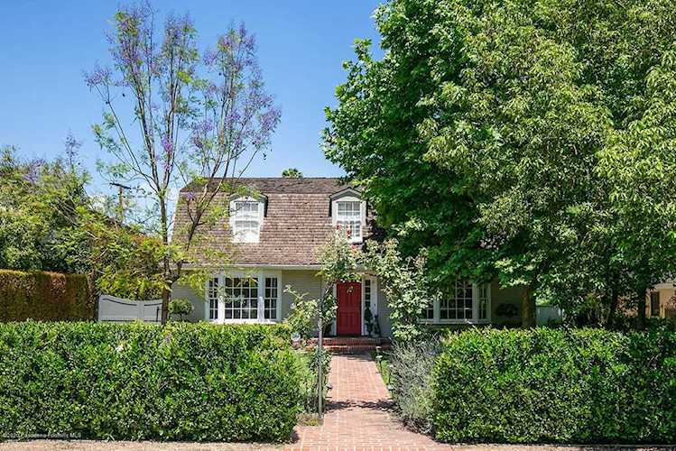2112 S El Molino Avenue San Marino, CA 91108