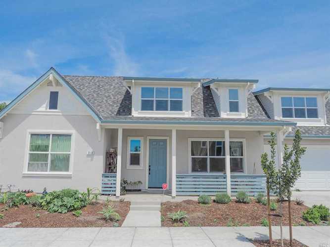 919 Brunello Drive Santa Rosa, CA 95407