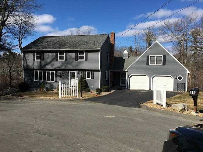 15 Oxyoke Dr Methuen, MA 01844