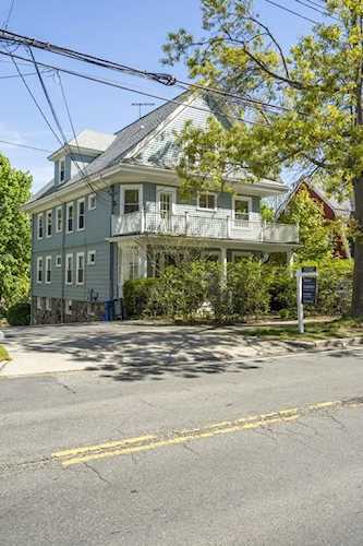184 Pleasant Street #2 Arlington, MA 02476