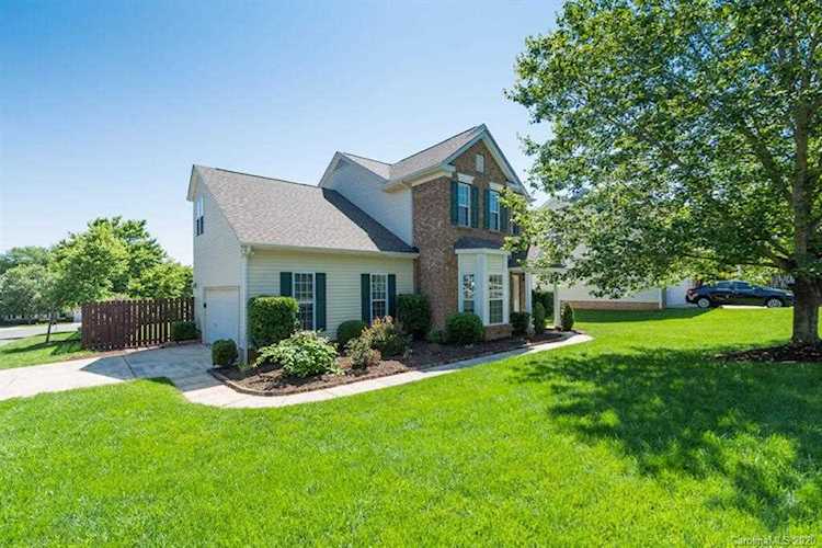17235 Georgian Hall Dr Charlotte, NC 28277