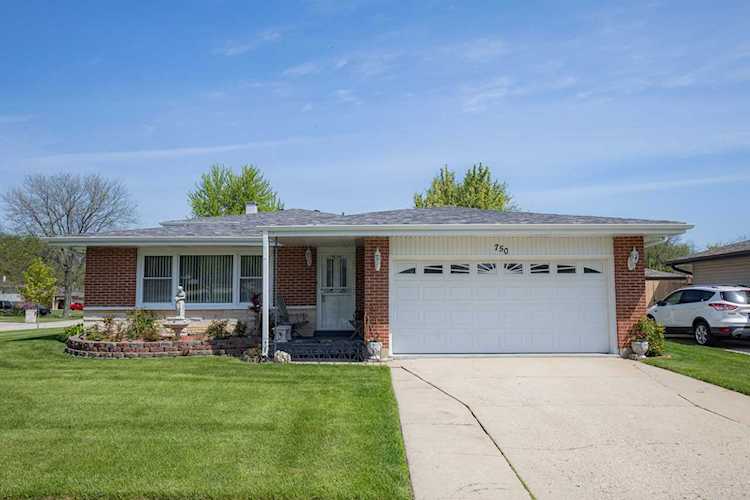 750 Evergreen Ln Bartlett, IL 60103