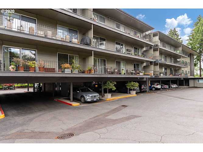 200 Burnham Rd #205 Lake Oswego, OR 97034