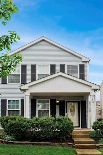 913 Four Seasons Blvd Aurora, IL 60504
