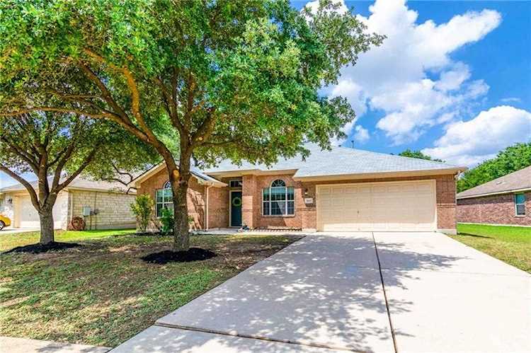 1103 Downridge Dr Leander, TX 78641