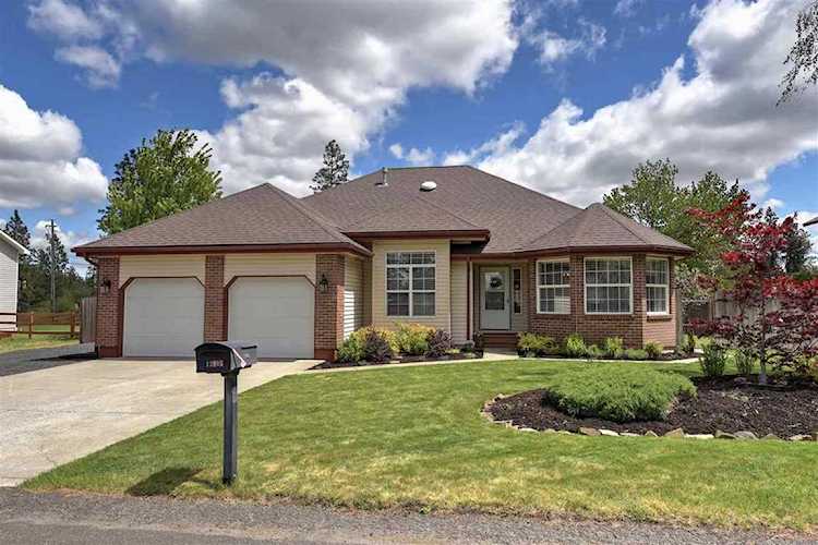 13905 S Clear Lake Rd Medical Lake, WA 99022 | MLS 202016056 Photo 1