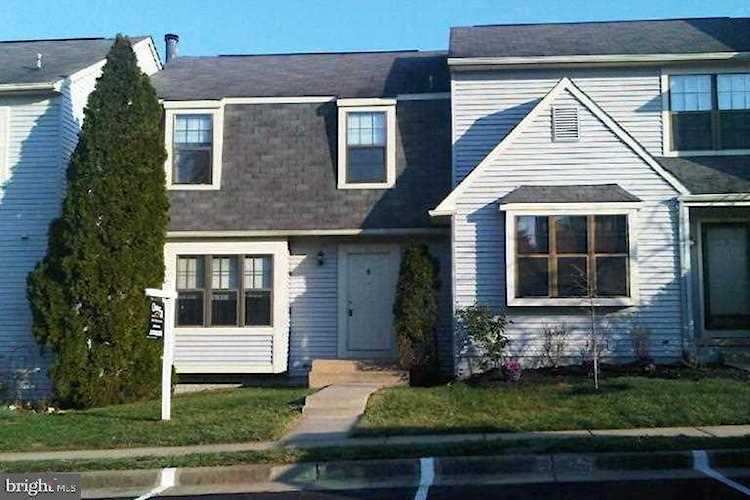 14 Aldridge Ct Sterling, VA 20165