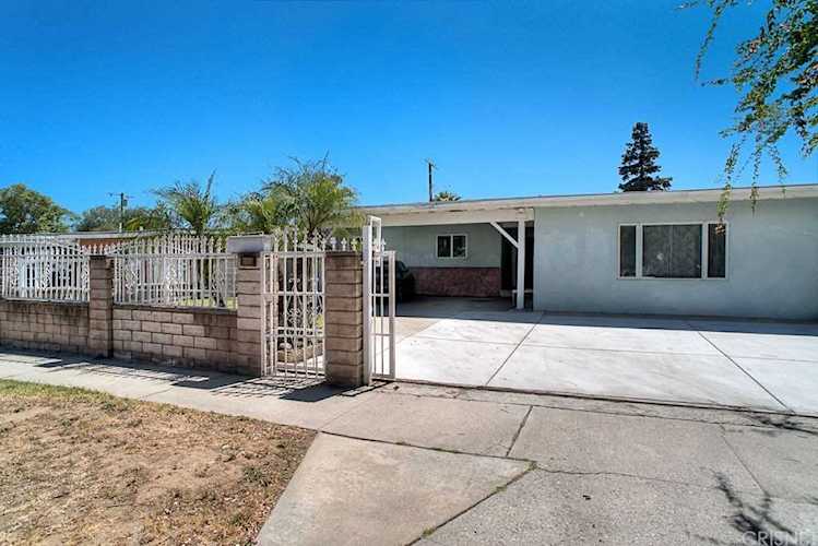 11613 Woodcock Avenue San Fernando, CA 91340