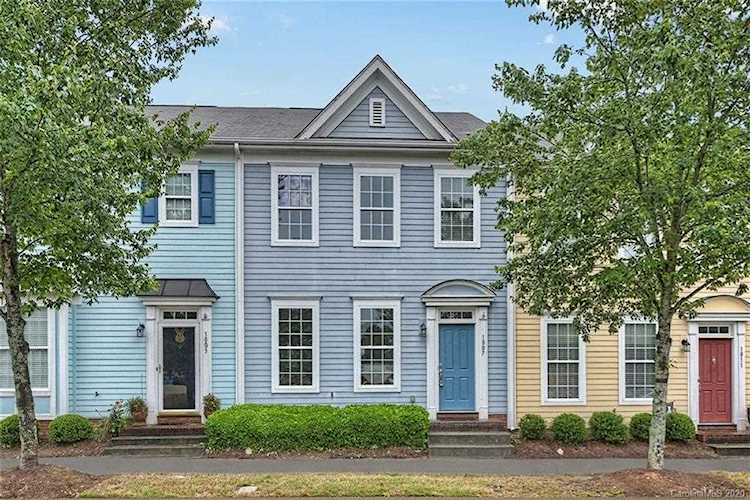1007 White Point Dr Huntersville, NC 28078