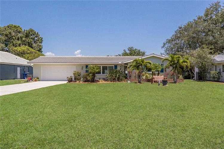 3309 Pine Valley Dr Sarasota, FL 34239