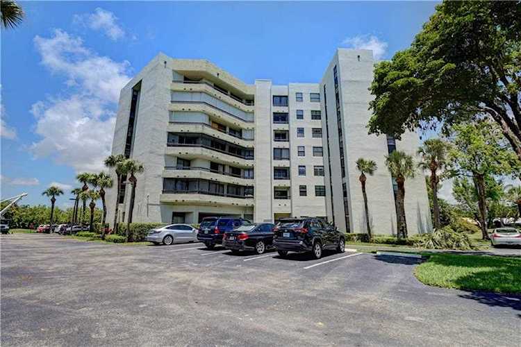 6463 La Costa Dr #705 Boca Raton, FL 33433