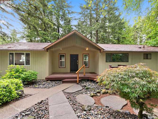 10209 SE Tower Dr Damascus, OR 97089